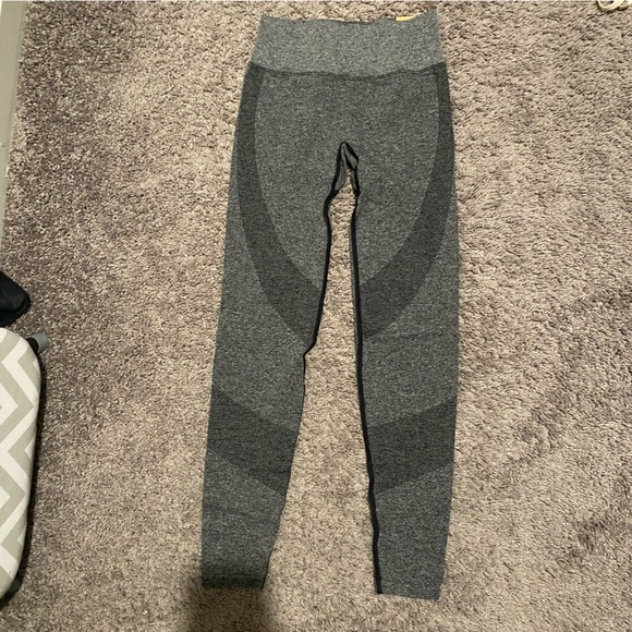 NWT Pink Seamless Leggings - Picture 1 of 6